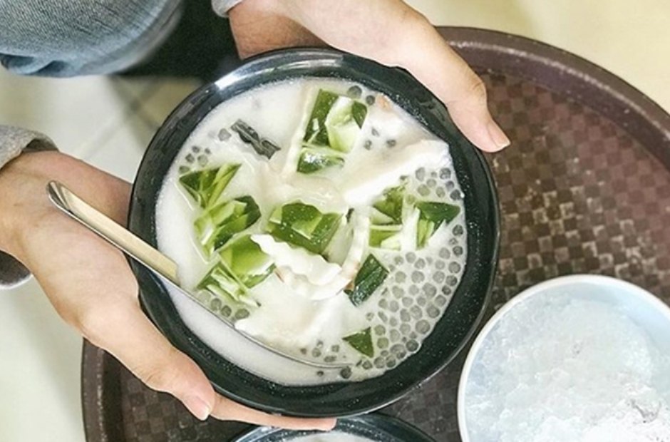 Chè dừa non là nếp